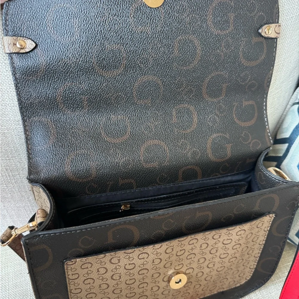 Guess crossbody bag - Picture 9 of 17